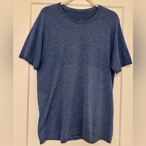 Lululemon Men’s Blue Metal Vent Tech Shirt in Large